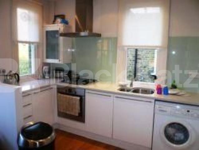 			3 Bedroom, 1 bath, 1 reception Flat			 Castellain Road, MAIDA VALE